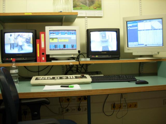 scherp in de gaten houden.JPG